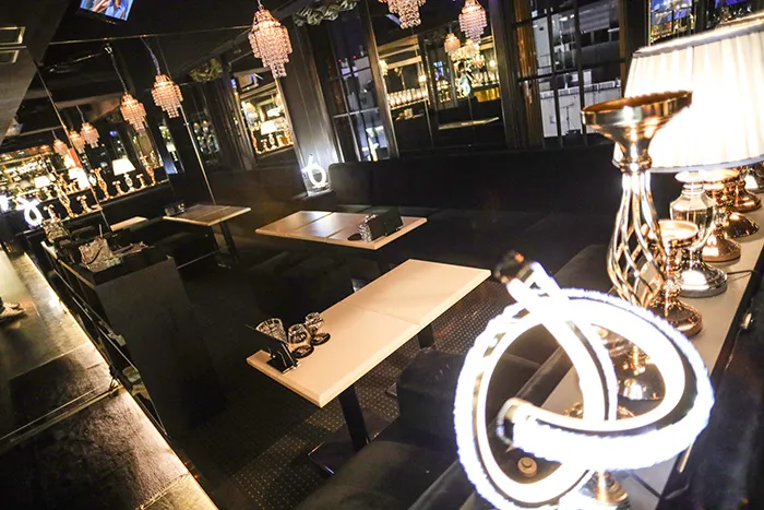 Tier 1の店内・ホスト写真_6