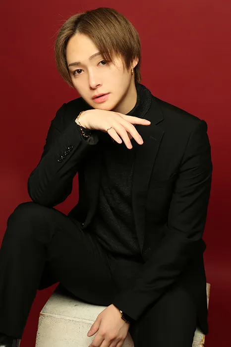 綾咲ゆいとの写真 - REDのイケメンホスト