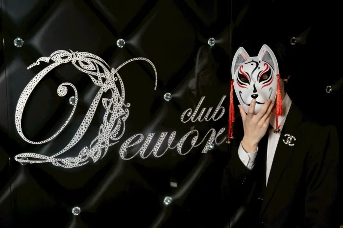 星乃りん(弾き語りホスト)の写真 - Club Deworのイケメンホスト