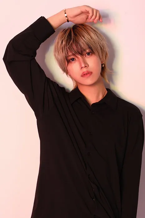 黒咲ましろの写真 - ALL WHITEのイケメンホスト